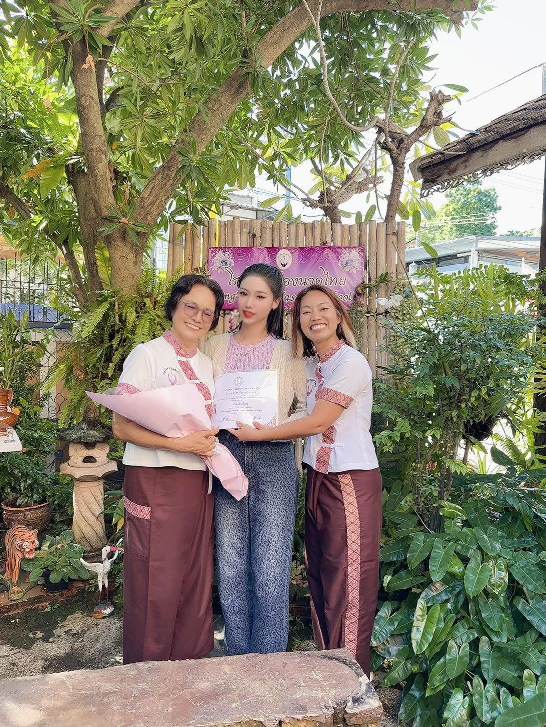 🥇高雄龍筋 菈菈（泰國認證證書）