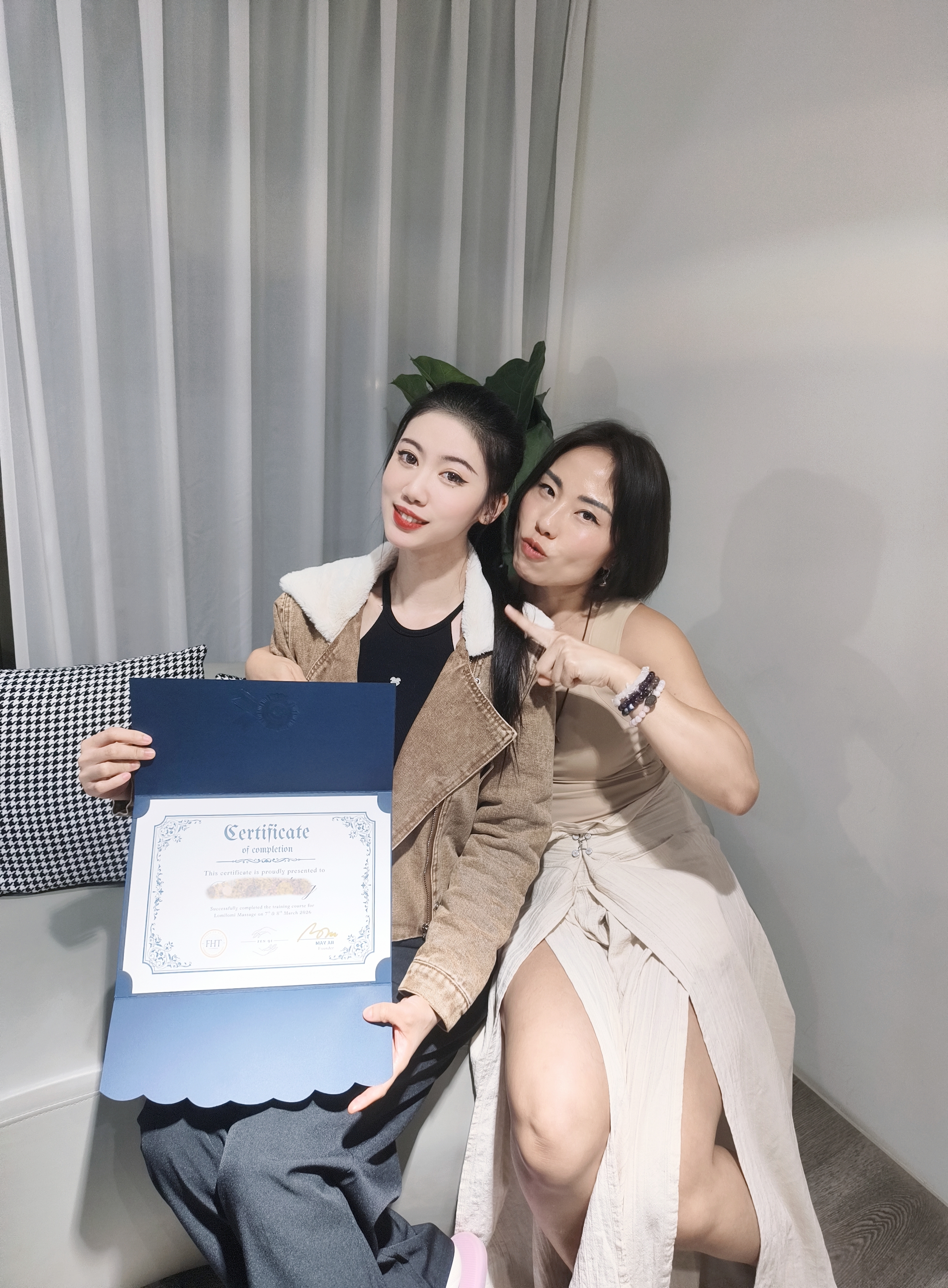 🥇高雄龍筋 菈菈（泰國認證證書）