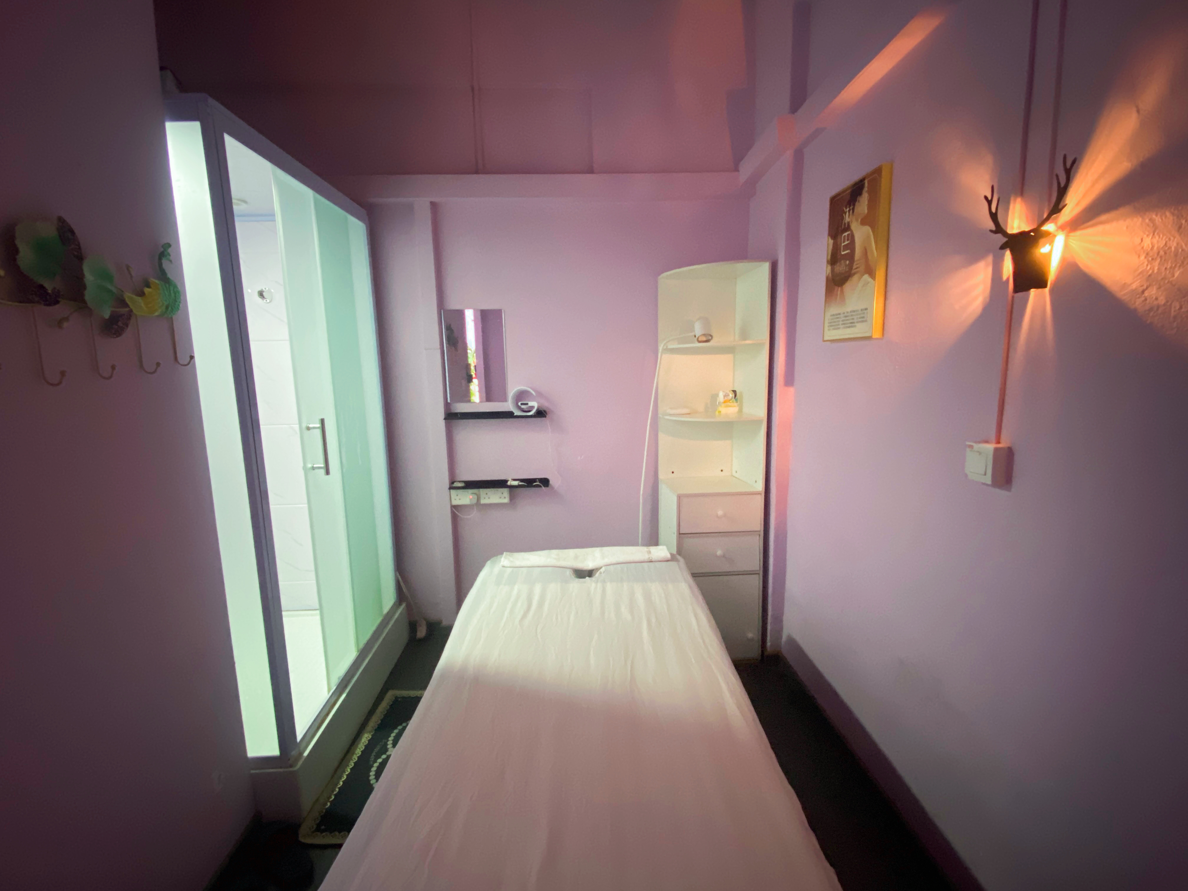 TANG house 77indus road #01-511 Singapore 160077