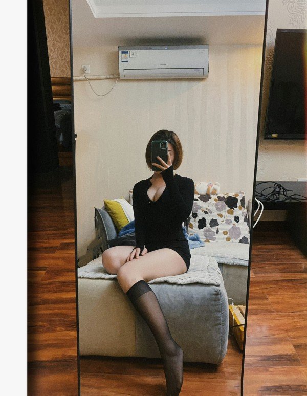 妍婧
