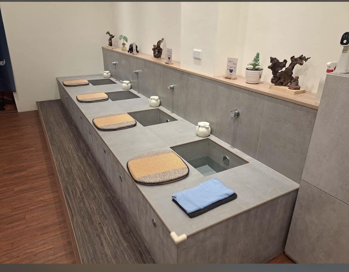 草上飛中清店｜6號按摩師